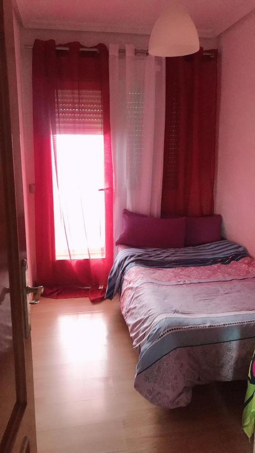 Apartamento De 3 Dormitorios Por Entrevias Madryt Zewnętrze zdjęcie